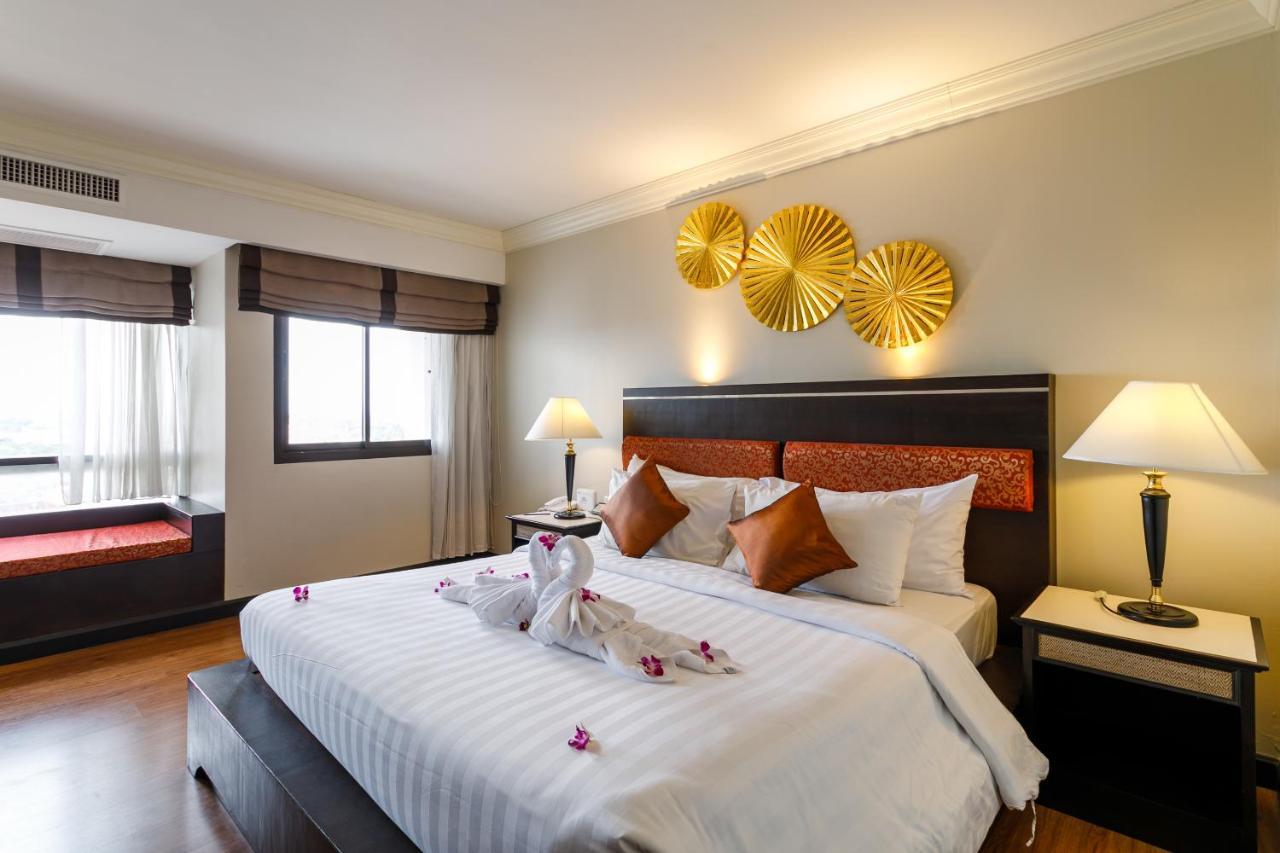 Amora Thapae Hotel Чіангмай Екстер'єр фото