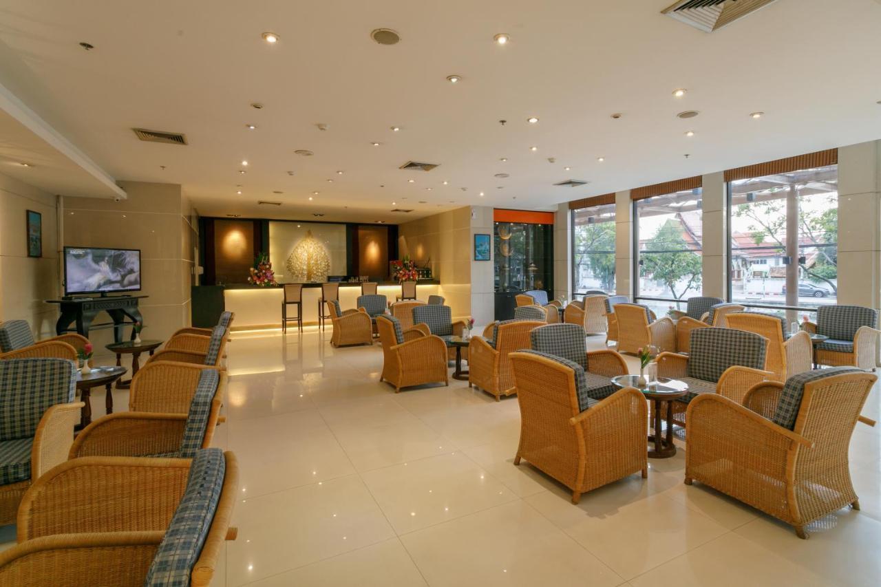 Amora Thapae Hotel Чіангмай Екстер'єр фото