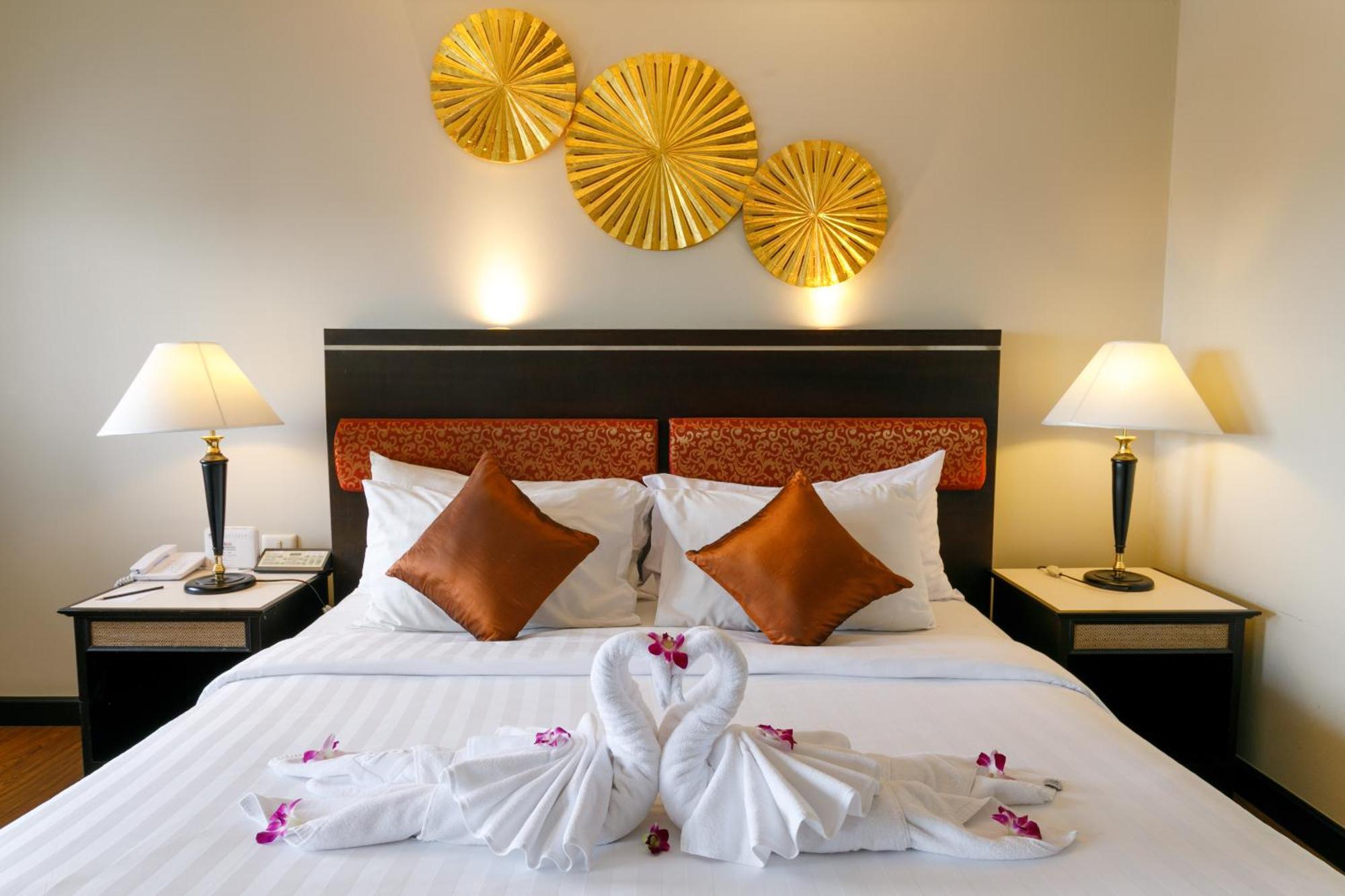 Amora Thapae Hotel Чіангмай Екстер'єр фото