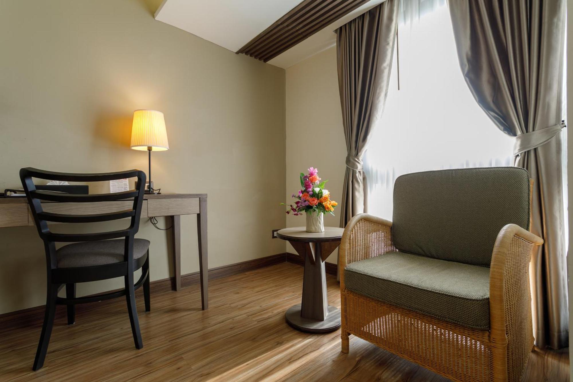 Amora Thapae Hotel Чіангмай Екстер'єр фото